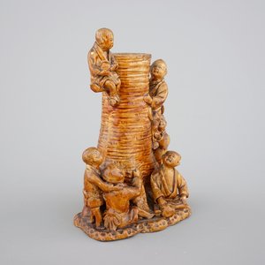 A Japanese pottery vase with children by a bamboo tree, probably Kyoto school, 19th C. — foto 1