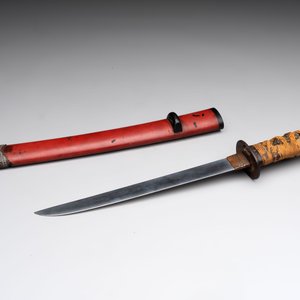 A Japanese 'raden' naginata and a wakizashi 脇差 sword with a red-lacquered saya, Edo, 17/19th C. — 照片 5