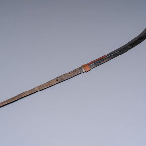 A Japanese 'raden' naginata and a wakizashi 脇差 sword with a red-lacquered saya, Edo, 17/19th C. — 照片 10