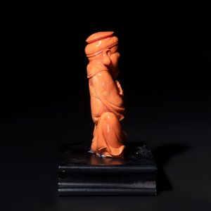 A Japanese red coral sculpture of a fisherman on wooden stand, 19/20th C. — photo 4