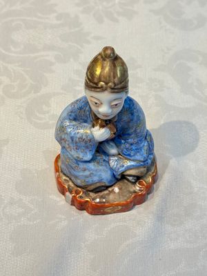 A Japanese Satsuma bowl, a pair of vases, a polychrome figure, and a marked Koransha bowl, 19/20th C. — 照片 41