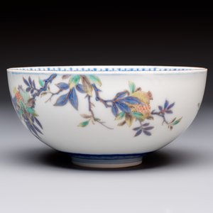 A Japanese Satsuma bowl, a pair of vases, a polychrome figure, and a marked Koransha bowl, 19/20th C. — 照片 21