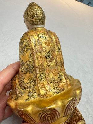 A Japanese Satsuma figure of Buddha seated on a lotus base, Hododa 保土田 mark, Meiji, 19/20th C. — 照片 12
