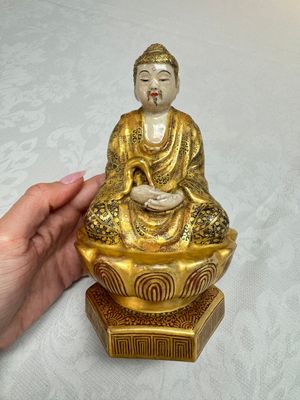 A Japanese Satsuma figure of Buddha seated on a lotus base, Hododa 保土田 mark, Meiji, 19/20th C. — 照片 2