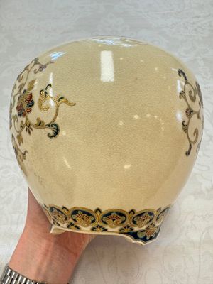 A Japanese Satsuma 'Shishi' koro, Kagayama 加賀山 mark, Meiji, 19th C. — photo 4