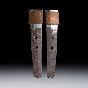 A Japanese wakizashi, signed Izumi no Kami Kanesada, with koshirae, Edo, 18/19th C. — 照片 2