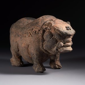 A Javanese terracotta boar-shaped money bank, probably Majapahit Kingdom, 15th C. — photo 1