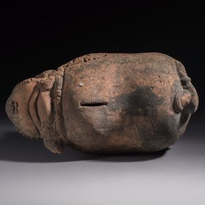A Javanese terracotta boar-shaped money bank, probably Majapahit Kingdom, 15th C. — photo 6