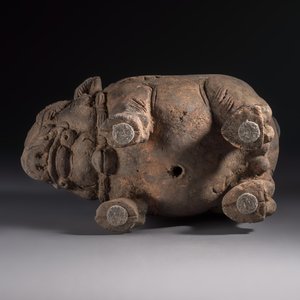 A Javanese terracotta boar-shaped money bank, probably Majapahit Kingdom, 15th C. — photo 7