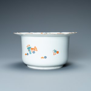A Kakiemon-style soft paste porcelain cooler, Chantilly, France, 18th C. — 照片 4