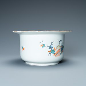 A Kakiemon-style soft paste porcelain cooler, Chantilly, France, 18th C. — 照片 5