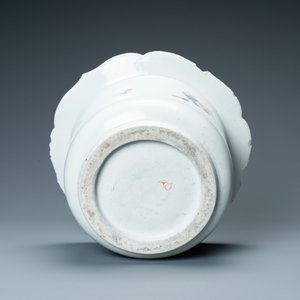 A Kakiemon-style soft paste porcelain cooler, Chantilly, France, 18th C. — 照片 7