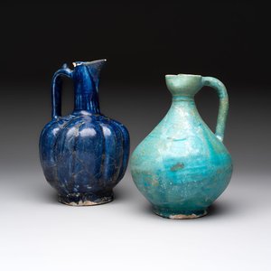 A Kashan turquoise-glazed ewer and a Nishapur blue-glazed ewer, Iran, 12th C. — photo 1