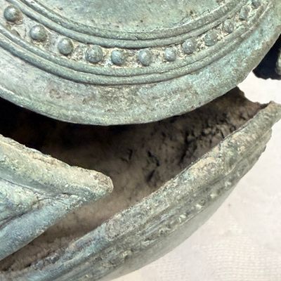 A Khmer bronze elephant bell, Angkor Wat period, Cambodia, 12/13th C. — foto 13