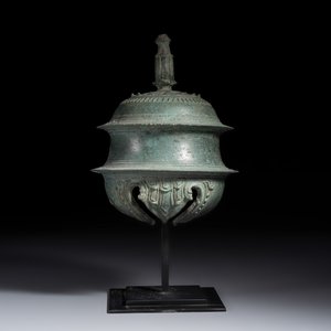 A Khmer bronze elephant bell, Angkor Wat period, Cambodia, 12/13th C. — foto 1