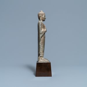 A Khmer sandstone figure of Buddha, Thailand, Lopburi period, 12/14th C. — photo 4