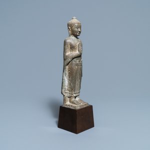 A Khmer sandstone figure of Buddha, Thailand, Lopburi period, 12/14th C. — photo 7