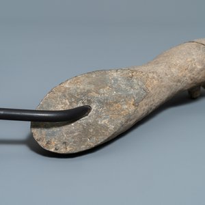 A Khmer schist stone fragment of Vishnu's arm, pre-Angkor, 7/9th C. — 照片 8
