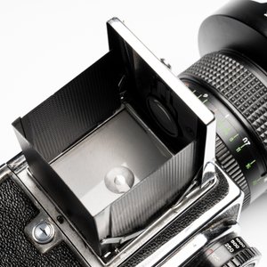 A Kiev 88 with Zodiak-B 30mm F3.5 fisheye lens, waist-level viewfinder and film back — photo 15