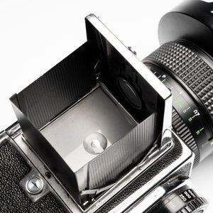 A Kiev 88 with Zodiak-B 30mm F3.5 fisheye lens, waist-level viewfinder and film back — photo 15