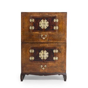 A Korean brass-mounted two-tier cabinet — photo 4