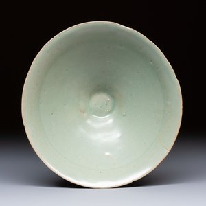 A Korean celadon tea bowl, Goryeo, 12th C. — photo 5