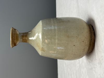 A Korean cream-glazed bottle vase — photo 1