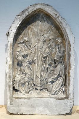 A large 95 cm plaster cast of a religious scene, 19/20th C., Bruges