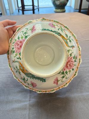 A large and fine Chinese Canton famille rose 'birds among flowering branches' Bencharong tazza for the Thai market, 19th C. — photo 8