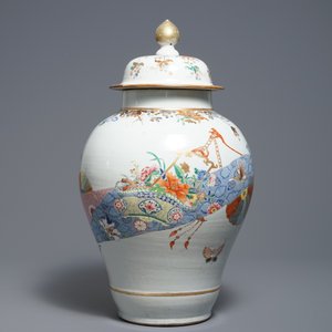 A large and fine Chinese famille rose baluster vase and cover, Yongzheng/Qianlong — 照片 2