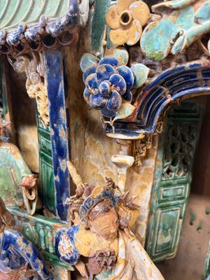 A large and fine Chinese polychrome-glazed Shiwan stoneware group of immortals, 19th C. — photo 21