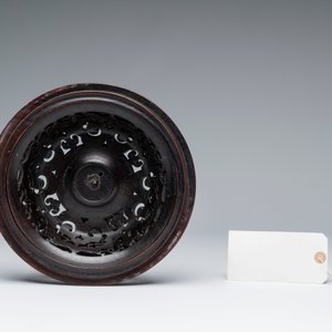 A large and impressive Chinese famille rose 'bajixiang and lotus scroll' censer with a wooden cover, Jiaqing mark and of the period — photo 9