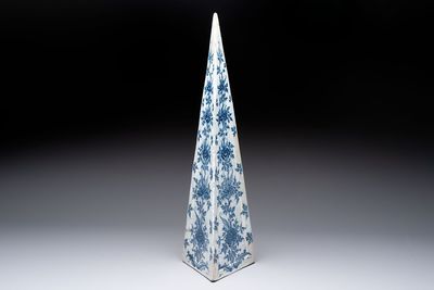 A large and unusual blue and white Dutch Delft obelisk, 17/18th C.