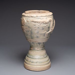 A large Annamese or Vietnamese blue and white inscribed altar vase, 16th C. — photo 5