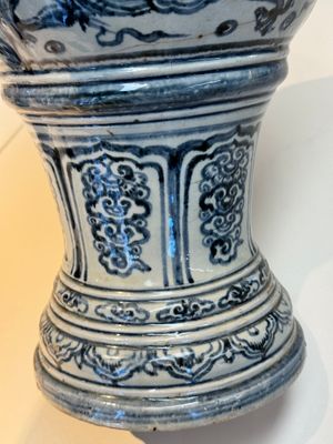 A large Annamese or Vietnamese blue and white inscribed two-piece altar vase, 16th C. — photo 26