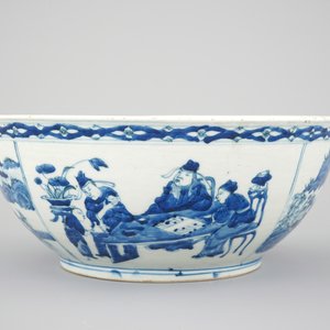 A large blue and white Chinese porcelain bowl with go players, Xuantong mark and probably of the period (1908-1912) — photo 1