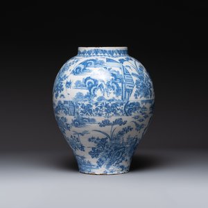 A large blue and white Delftware chinoiserie vase, Delft or Frankfurt, 17th C. — photo 1