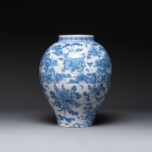 A large blue and white Delftware chinoiserie vase, Delft or Frankfurt, 17th C. — photo 4