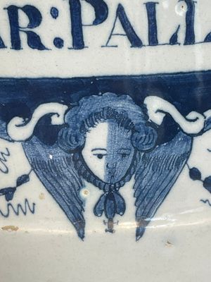 A large blue and white Dutch Delft albarello, inscribed 'Rosar:Pallidar', 18th C. — foto 9