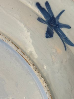 A large blue and white Dutch Delft chinoiserie dish, late 17th C. — photo 10