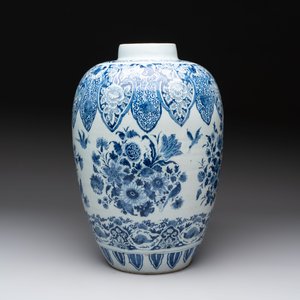 A large blue and white Dutch Delft chinoiserie jar, 1st quarter 18th C. — 照片 3