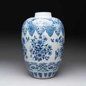 A large blue and white Dutch Delft chinoiserie jar, 1st quarter 18th C. — 照片 4