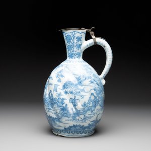 A large blue and white Dutch Delft chinoiserie jug with a mounted pewter lid, 17th C. — photo 3