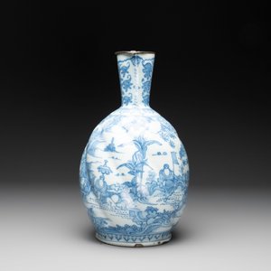 A large blue and white Dutch Delft chinoiserie jug with a mounted pewter lid, 17th C. — photo 6