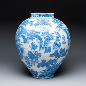 A large blue and white Dutch Delft chinoiserie vase in Transitional style — 照片 1