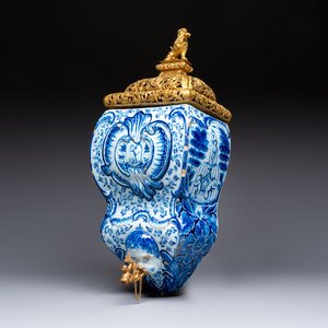 A large blue and white Dutch Delft 'Fountain of Youth' wall cistern with impressive reticulated gilt bronze cover, 18th C. — photo 1