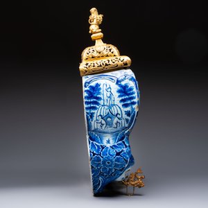 A large blue and white Dutch Delft 'Fountain of Youth' wall cistern with impressive reticulated gilt bronze cover, 18th C. — photo 7