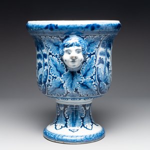 A large blue and white Dutch Delft garden vase with a putti fountain and Venus courting Adonis, 18th C. — photo 2
