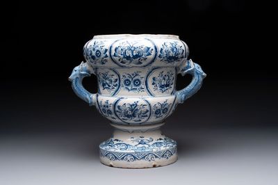 A large blue and white Dutch Delft garden vase with floral design, painter Gatse Sytses for Makkum, 18th C.