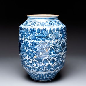 A large blue and white Italian maiolica albarello, Savona, 2nd half 17th C. — photo 1